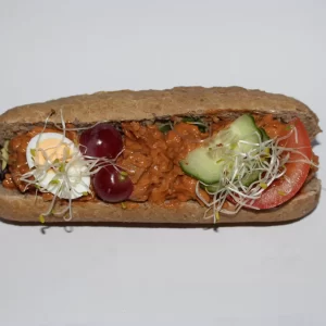Broodje Kipsate salade